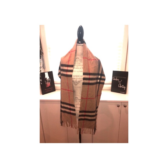Burberry Accessories - Authentic Burberry Scarf 🧣❤️